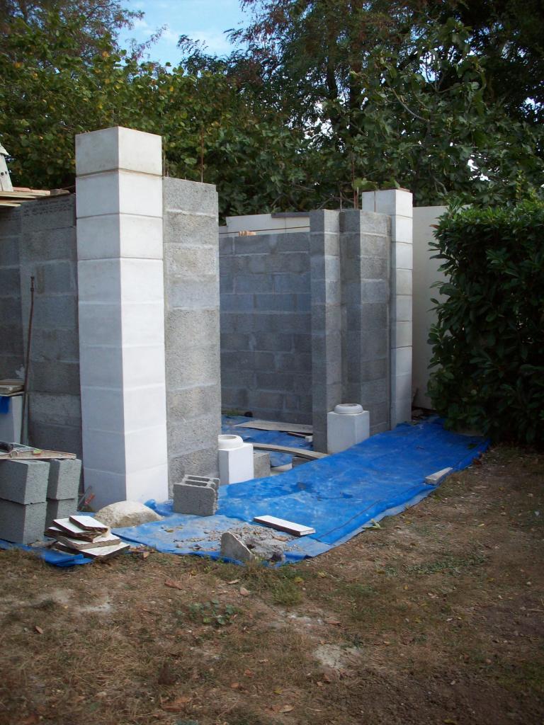 Abri de jardin en cours de réalisation