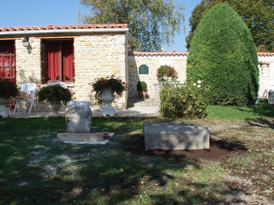 Socle de statue en cours de réalisation